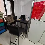 Thrifty Shared Toilet Room