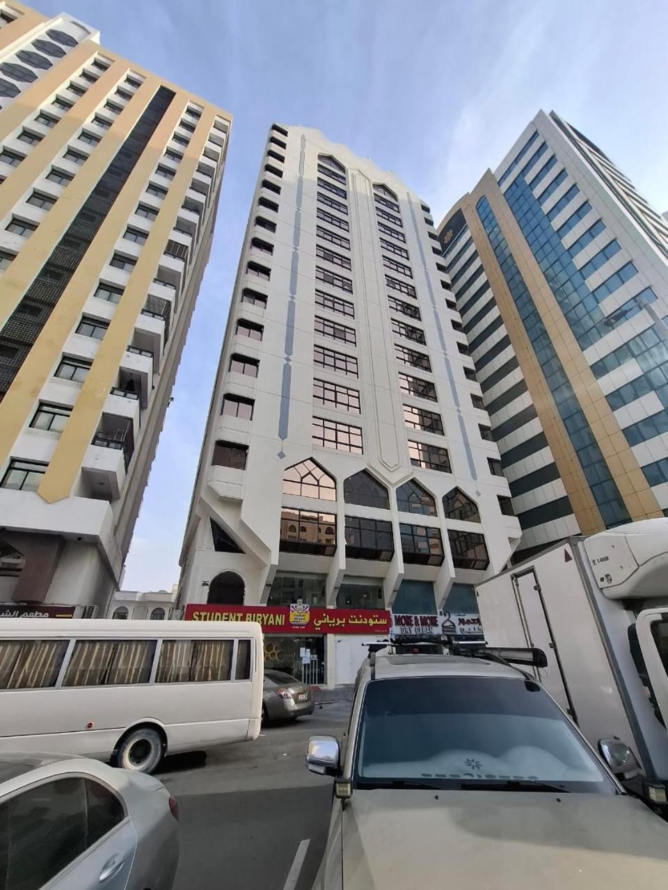 Homestay Thrifty Shared Toilet Abu Dhabi
